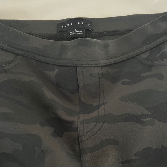 SANCTUARY RUNWAY CAMO-PRINT LEGGINGS SIZE S - Picture 7 of 9